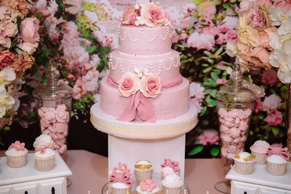 Wedding cake and cupcake designs 